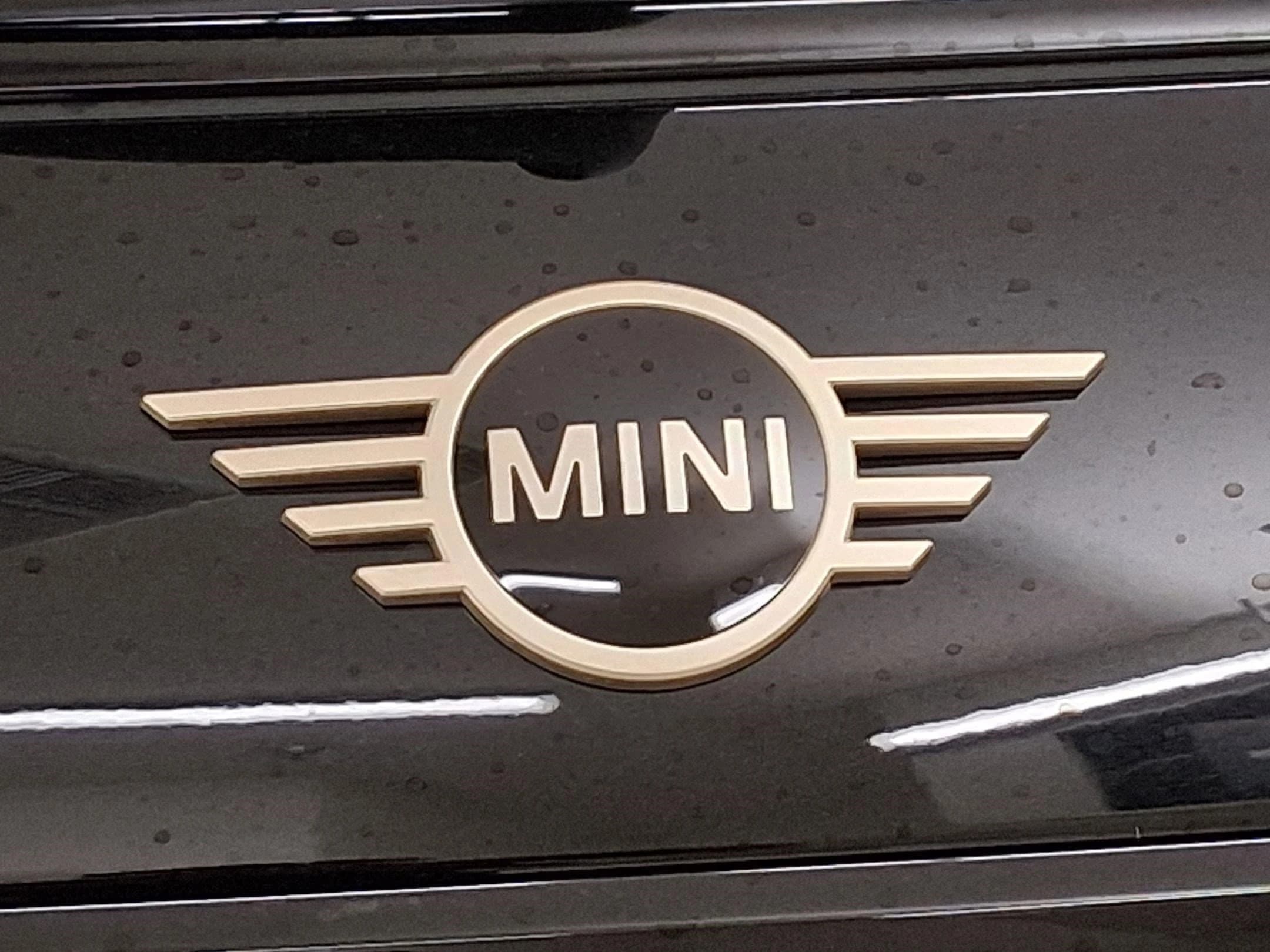 MINI Hardtop 2 Door Cooper FWD 2026 — side view