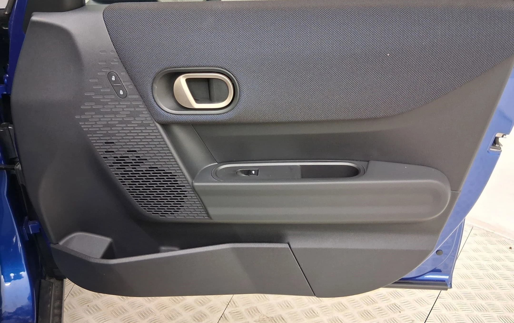 MINI Hardtop 4 Door Cooper S FWD 2026 — side view