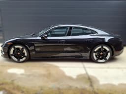 Porsche Taycan 4 Black Edition AWD 2026 — side view