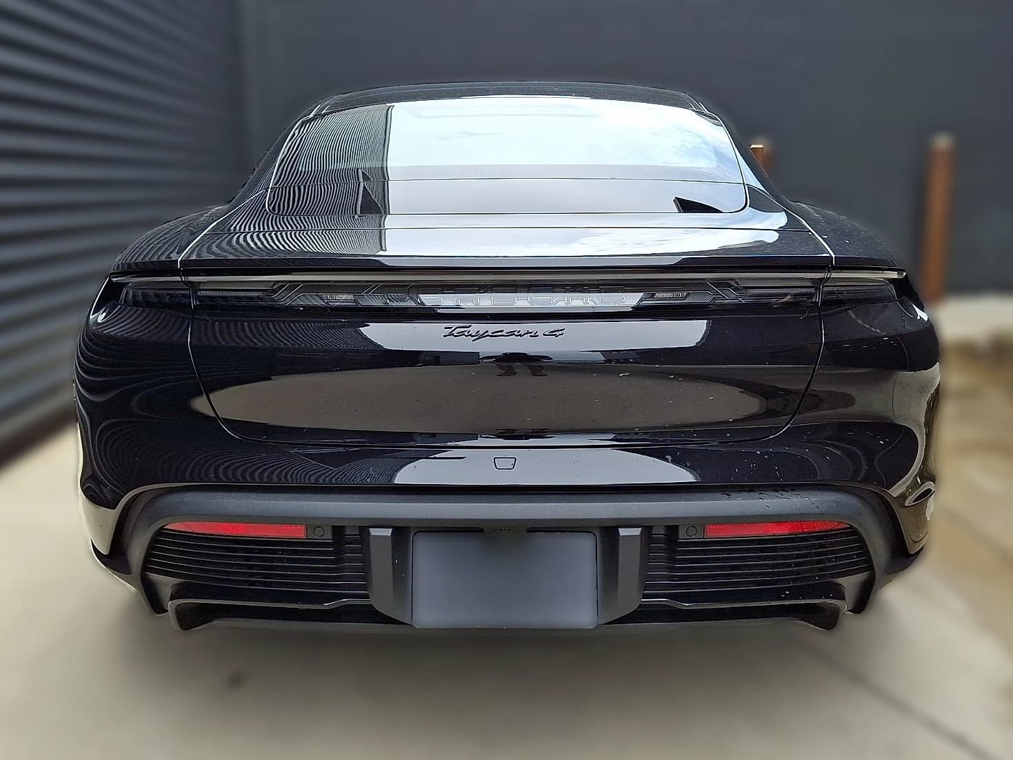 Porsche Taycan 4 Black Edition AWD 2026 — side view