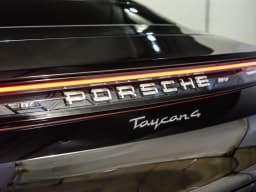 Porsche Taycan 4 AWD 2026 — side view