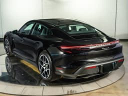 Porsche Taycan 4 AWD 2026 — side view