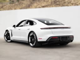 Porsche Taycan 4 AWD 2026 — side view