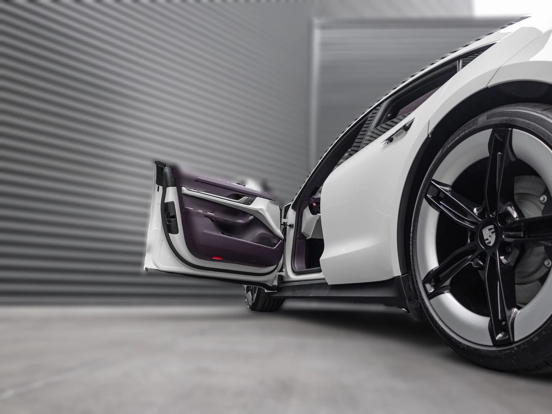 Porsche Taycan 4 AWD 2026 — side view
