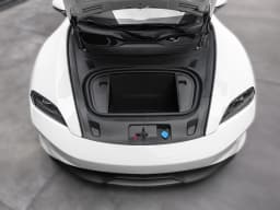 Porsche Taycan 4 AWD 2026 — side view