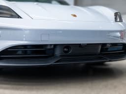 Porsche Taycan 4 AWD 2026 — side view
