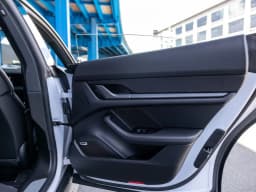 Porsche Taycan 4 AWD 2026 — side view