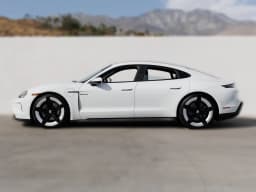 Porsche Taycan 4 AWD 2026 — side view