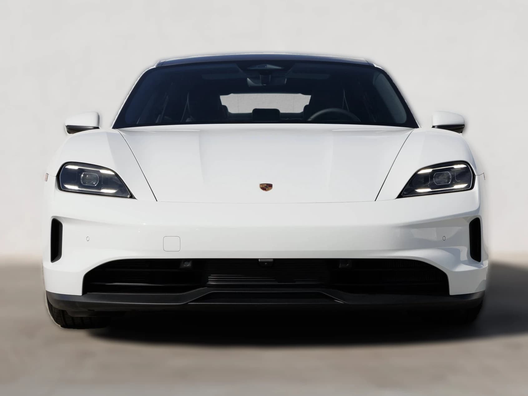 Porsche Taycan 4 AWD 2026 — side view