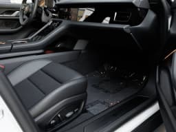 Porsche Taycan 4 AWD 2026 — side view