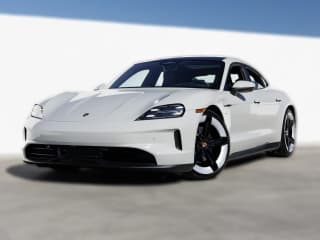 Porsche Taycan 4 AWD