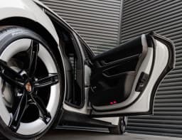 Porsche Taycan 4 AWD 2026 — side view