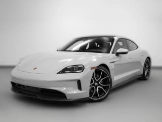 Porsche Taycan 4 AWD