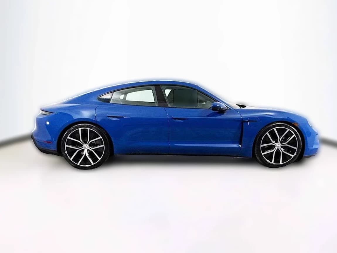 Porsche Taycan 4 AWD 2025 — side view