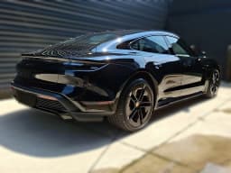 Porsche Taycan 4 Black Edition AWD 2026 — side view