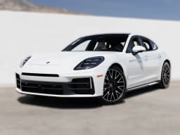 Porsche Panamera 4 AWD 2026 — side view
