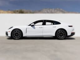 Porsche Panamera 4 AWD 2026 — side view