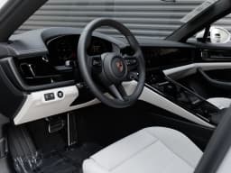Porsche Panamera 4 AWD 2026 — side view