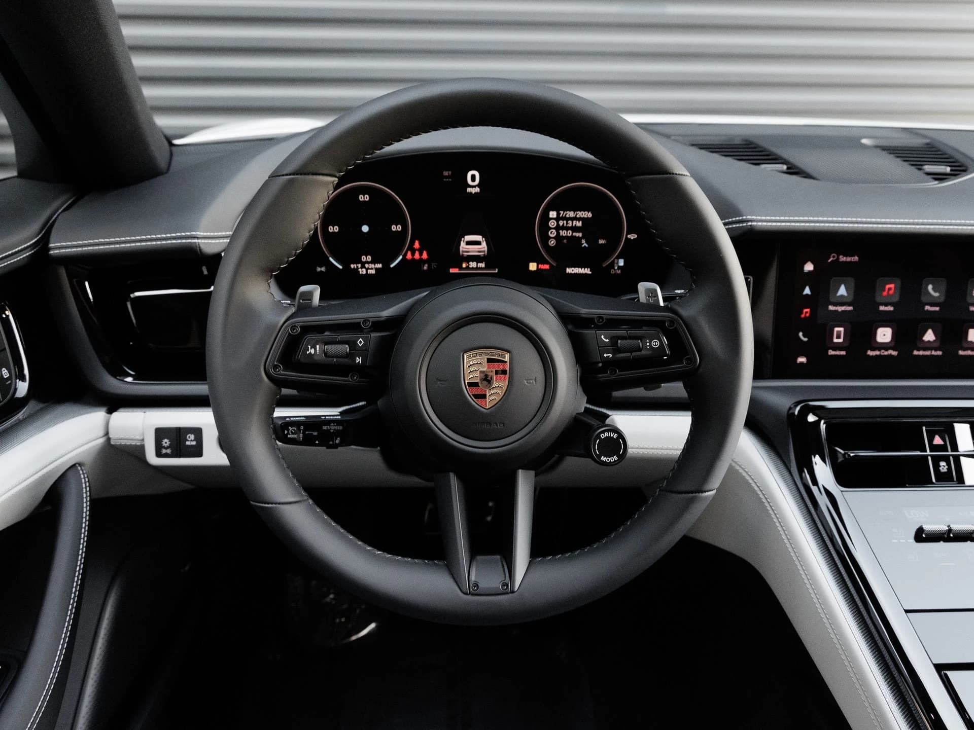 Porsche Panamera 4 AWD 2026 — side view