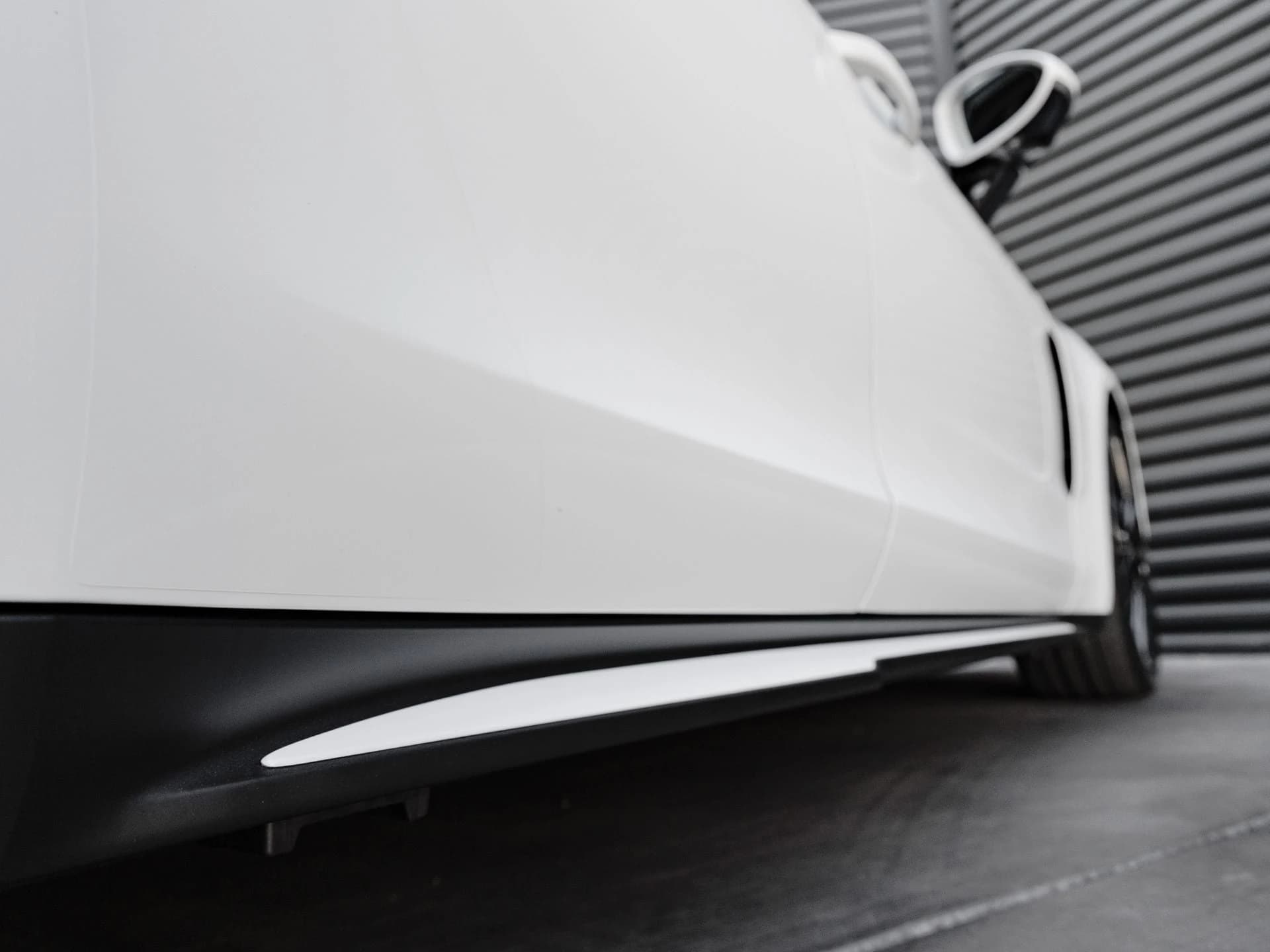 Porsche Panamera 4 AWD 2026 — side view