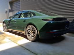 Porsche Panamera 4 AWD 2026 — side view