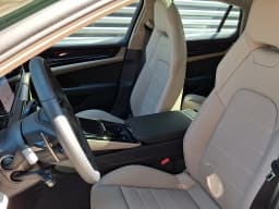 Porsche Panamera 4 AWD 2026 — side view