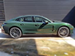 Porsche Panamera 4 AWD 2026 — side view