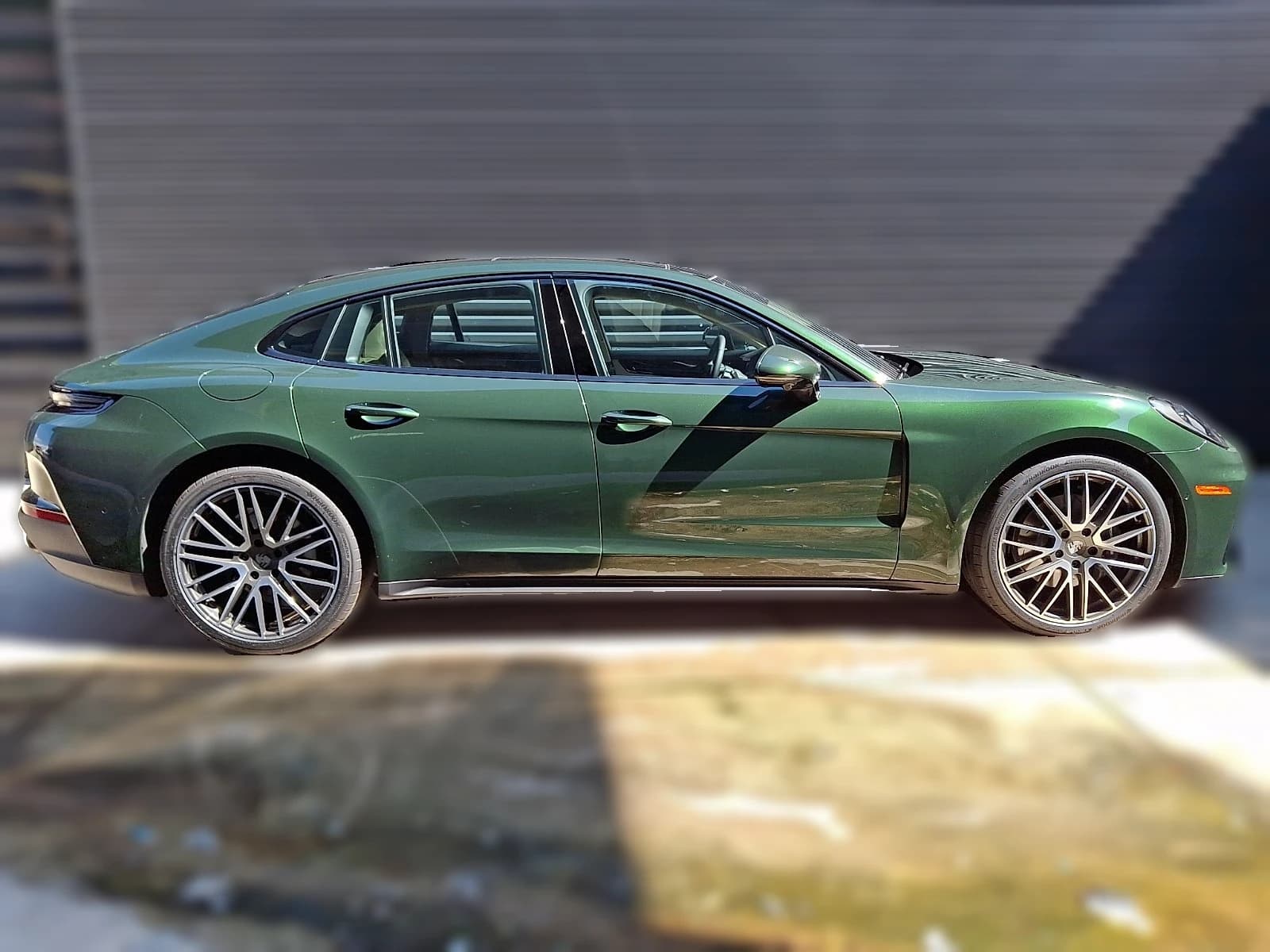 Porsche Panamera 4 AWD 2026 — side view
