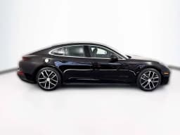Porsche Panamera 4 AWD 2025 — side view