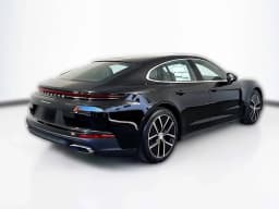 Porsche Panamera 4 AWD 2025 — side view