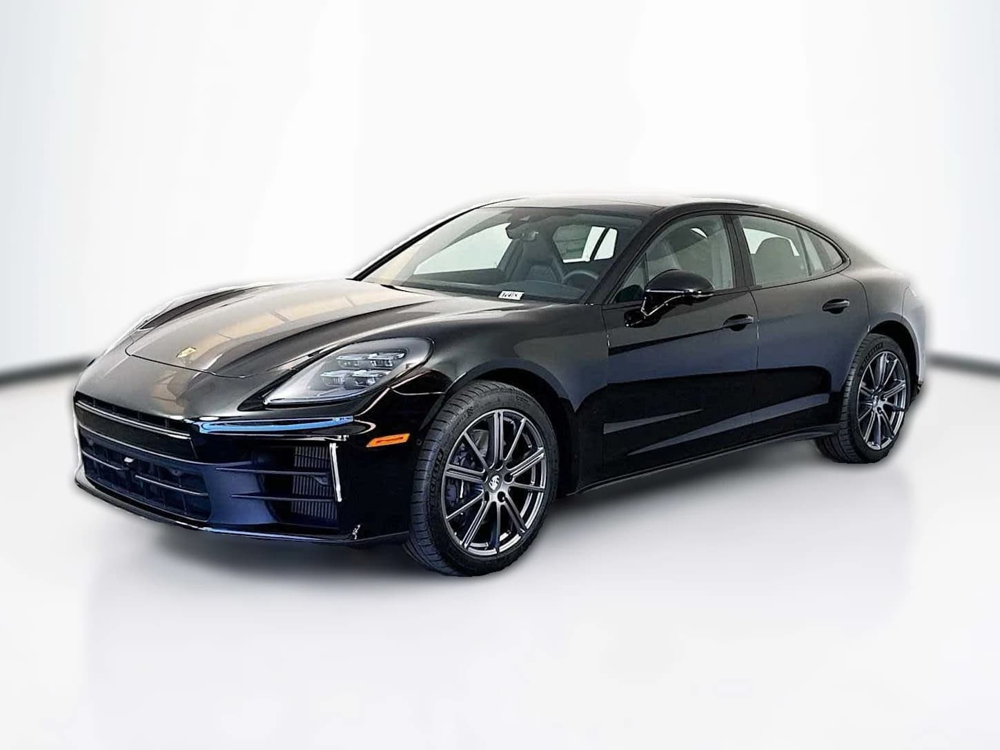 Porsche Panamera 4 AWD 2026 — side view