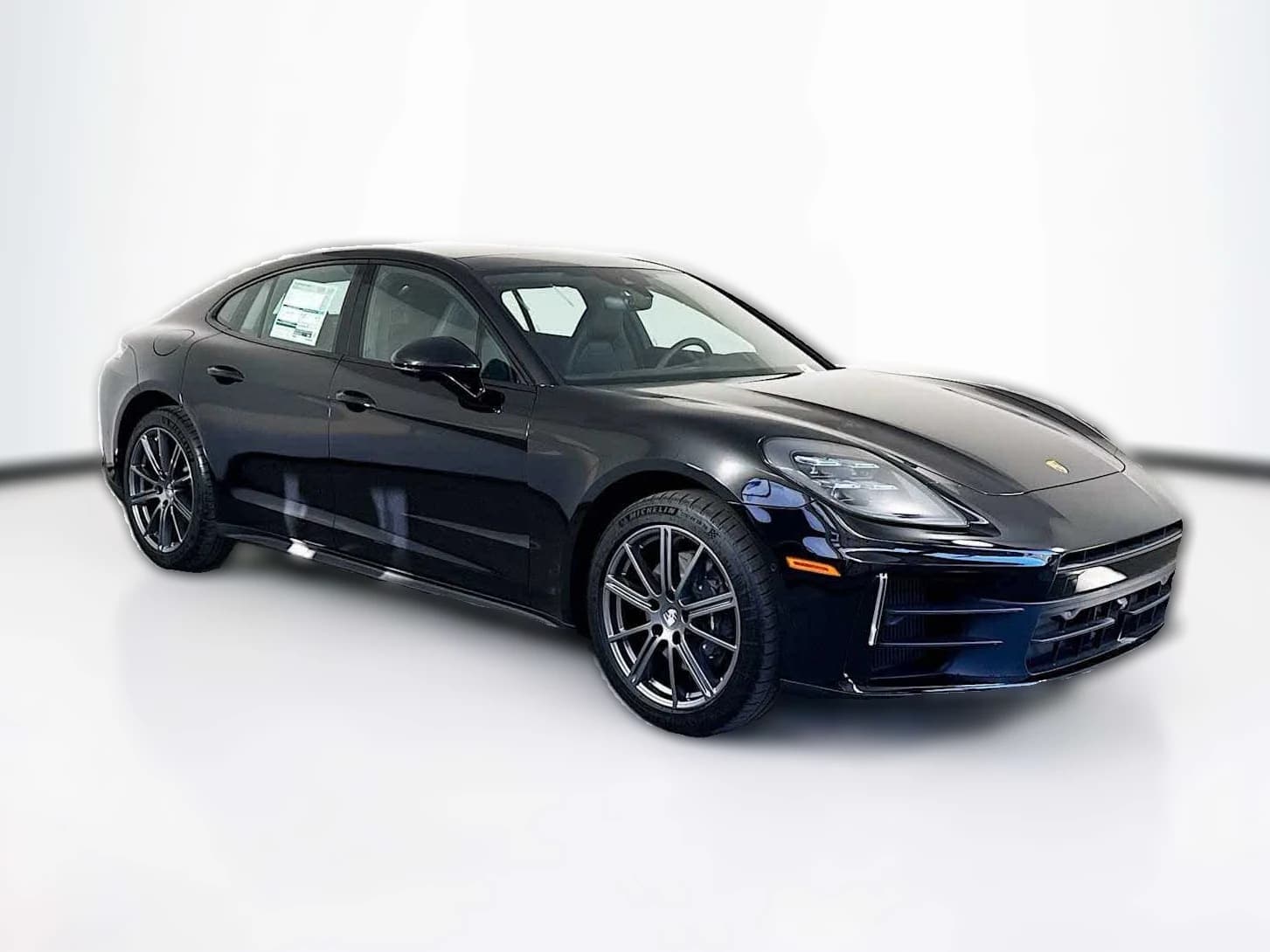 Porsche Panamera 4 AWD 2026 — side view