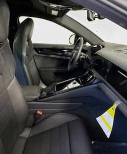Porsche Panamera 4 AWD 2026 — side view