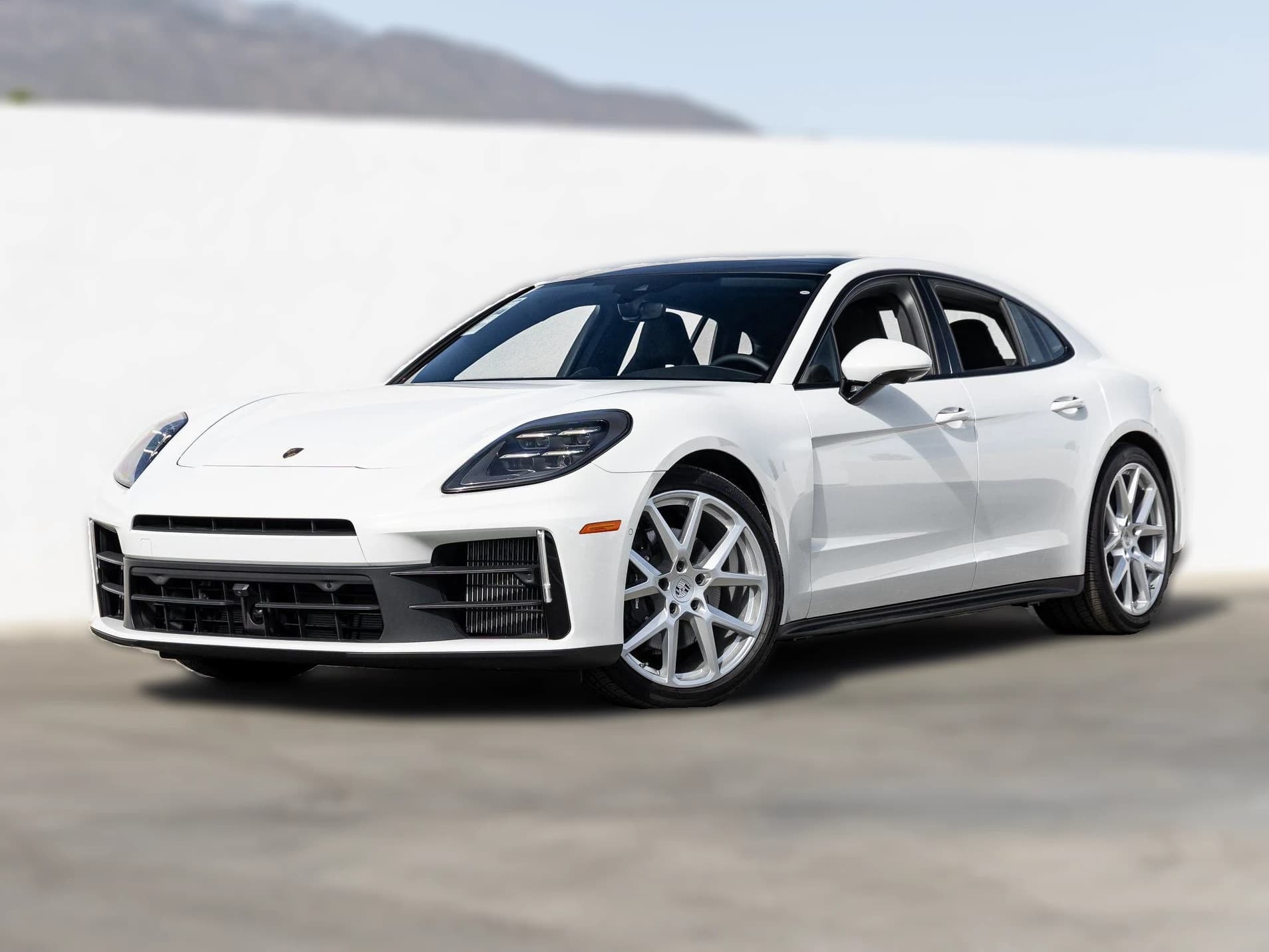 Porsche Panamera Base RWD 2025 — side view