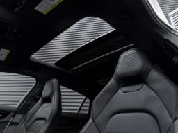 Porsche Panamera Base RWD 2025 — side view
