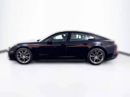 Porsche Panamera 4 AWD 2025 — side view