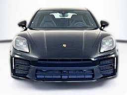 Porsche Panamera 4 AWD 2025 — side view