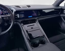 Porsche Panamera 4 AWD 2025 — side view