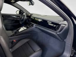 Porsche Panamera 4 AWD 2025 — side view