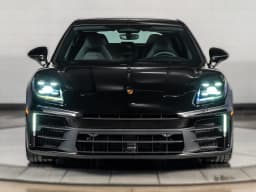 Porsche Panamera Base RWD 2026 — side view