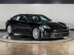 Porsche Panamera Base RWD 2026 — side view