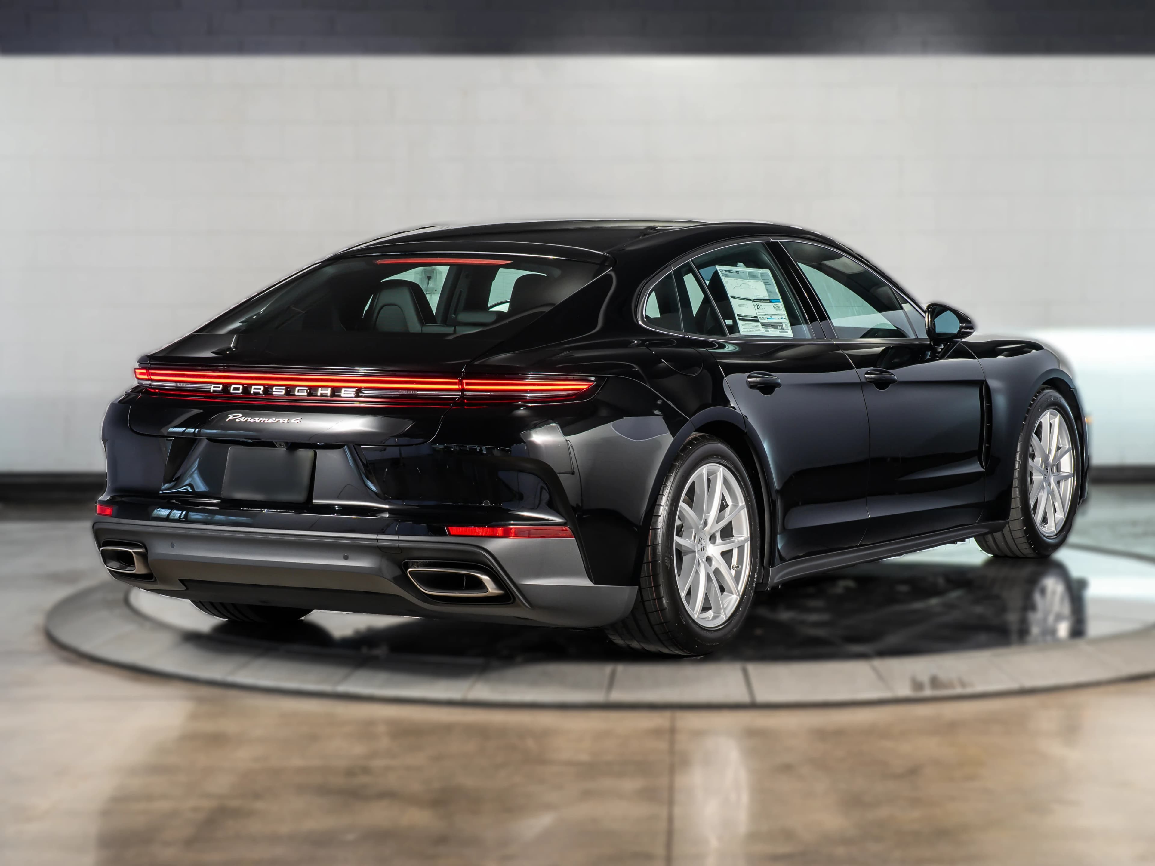 Porsche Panamera Base RWD 2026 — side view