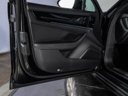 Porsche Panamera Base RWD 2026 — side view