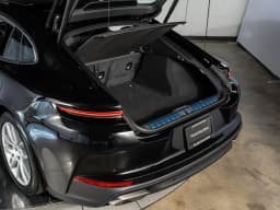 Porsche Panamera Base RWD 2026 — side view