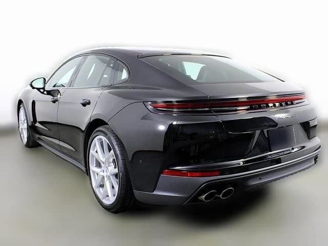 Porsche Panamera Base RWD 2026 — side view