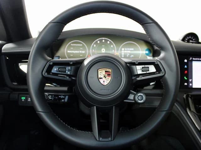 Porsche Panamera Base RWD 2026 — side view
