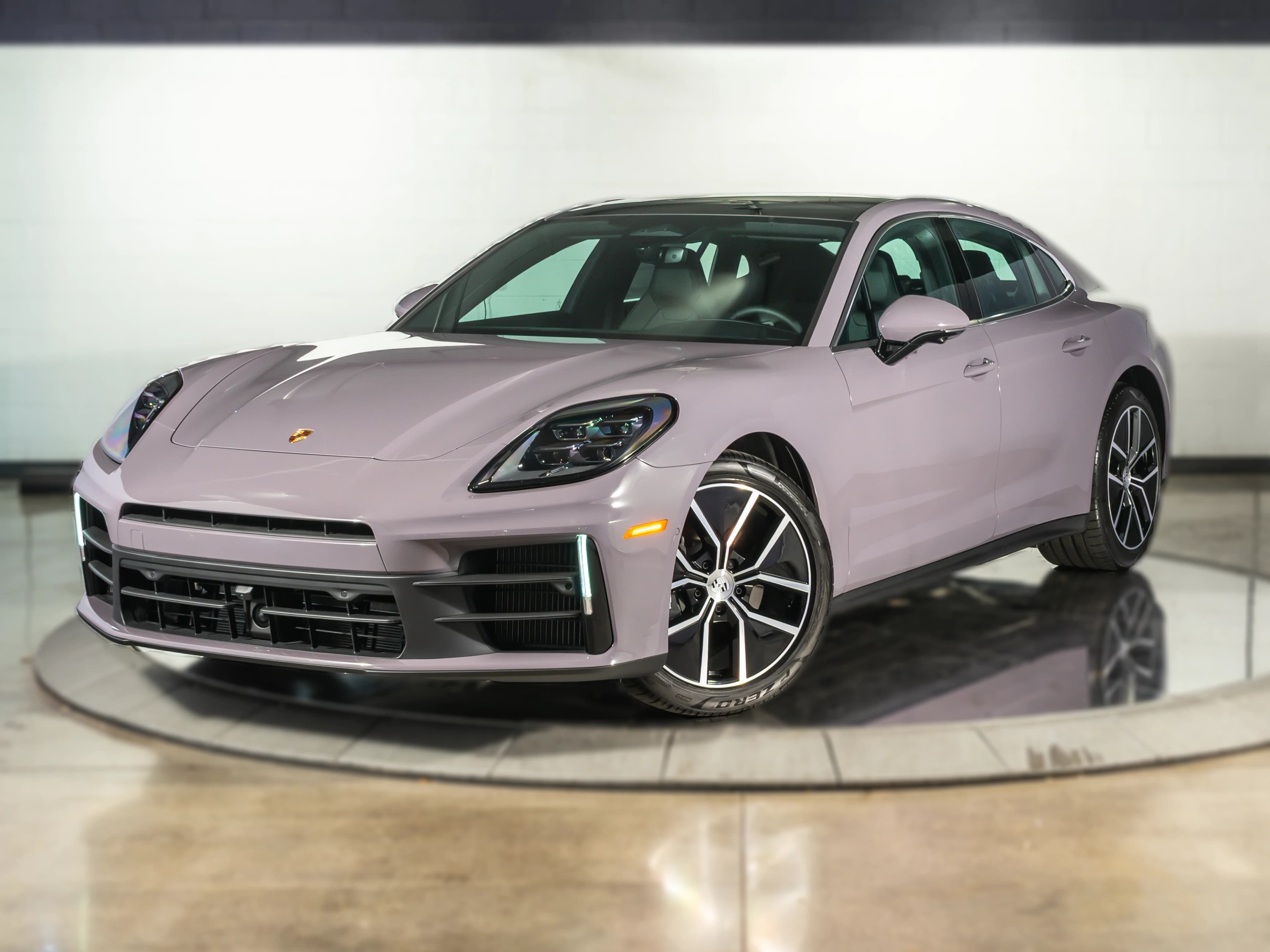 Porsche Panamera Base RWD 2026 — side view