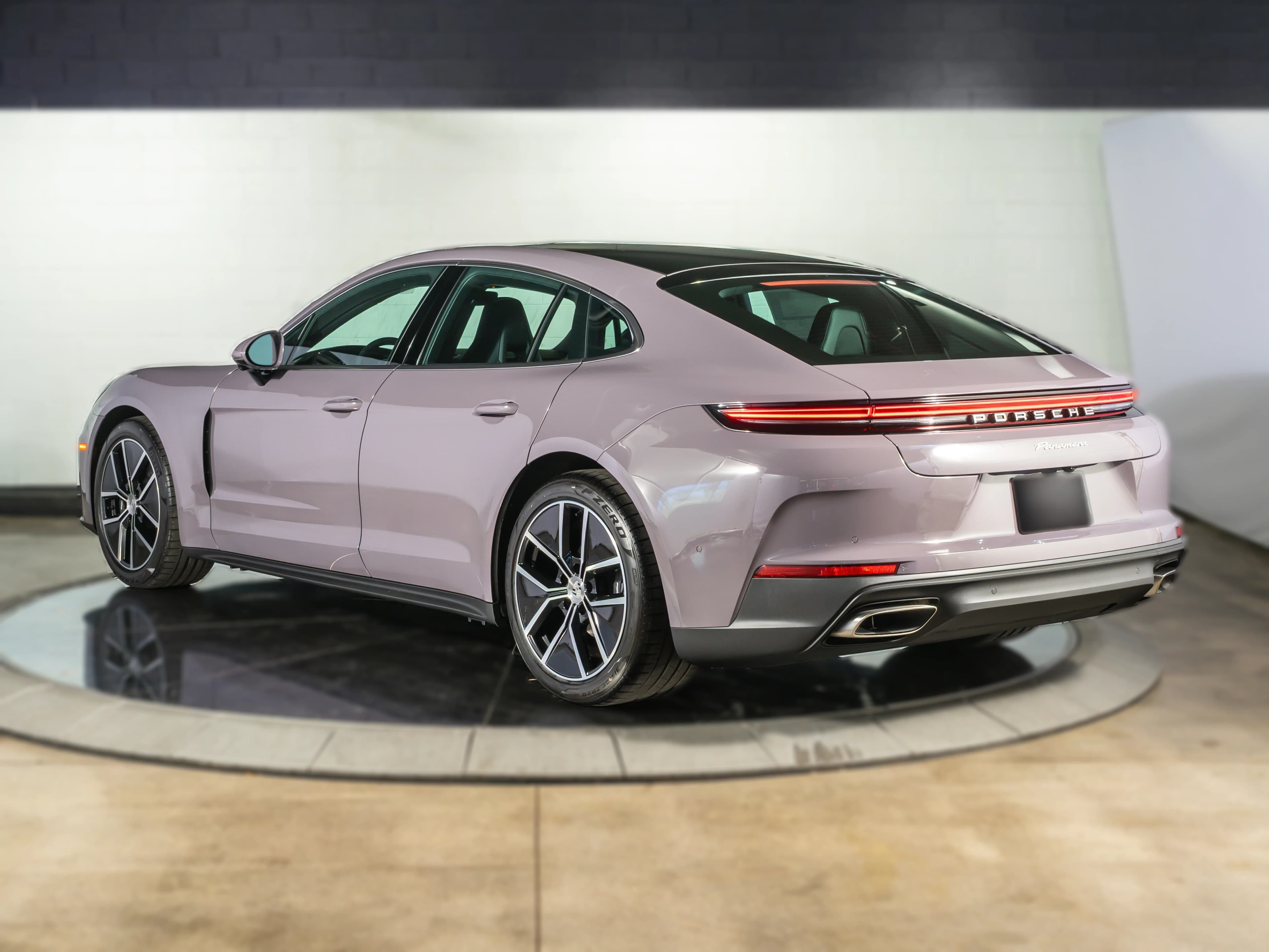 Porsche Panamera Base RWD 2026 — side view