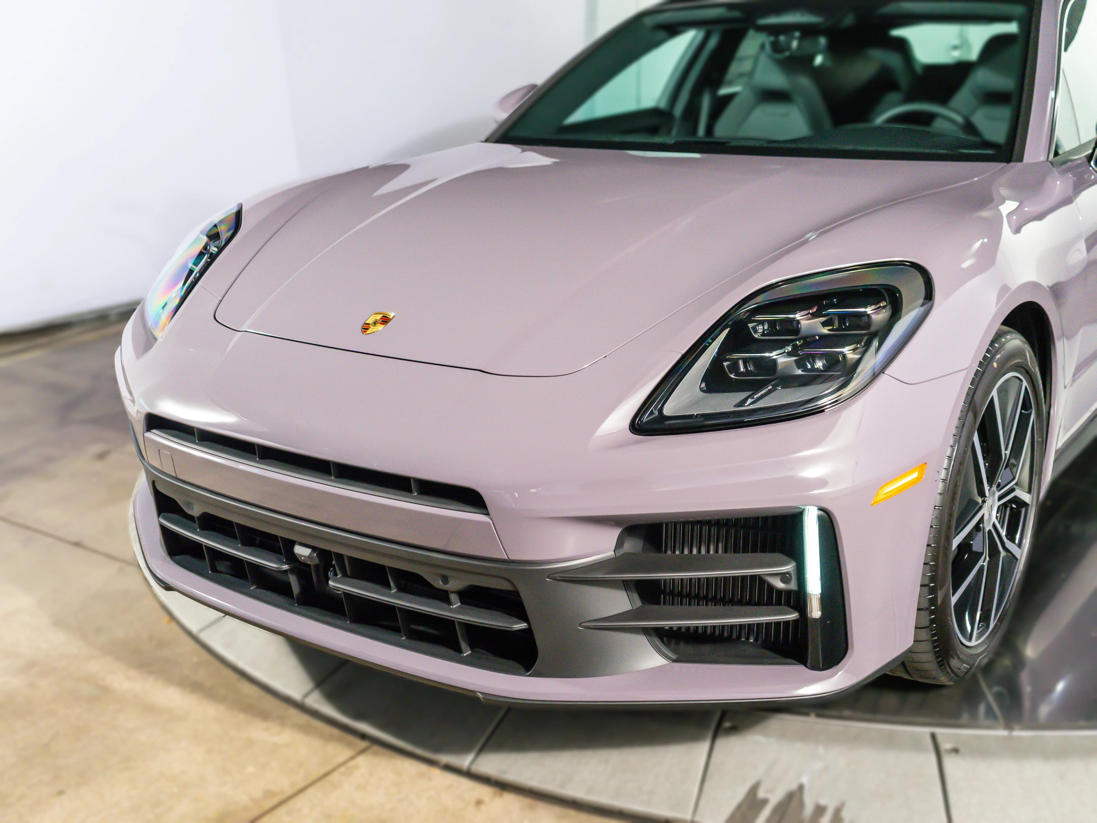 Porsche Panamera Base RWD 2026 — side view