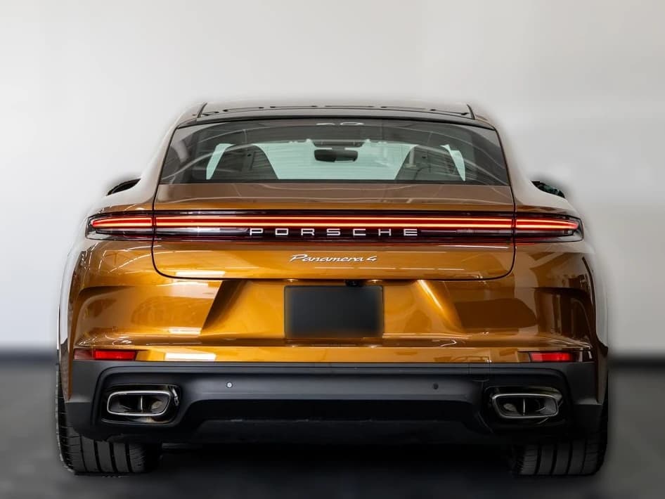 Porsche Panamera 4 AWD 2026 — side view